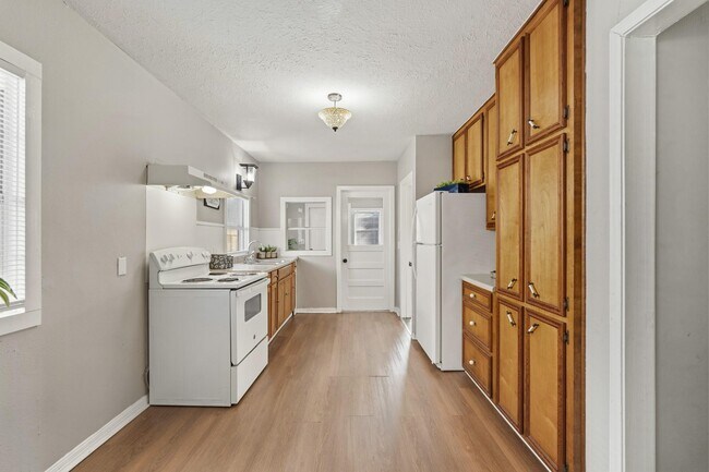 Building Photo - 1509 Mulcahy St