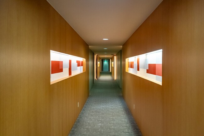 Building Photo - 3200 6th Ave