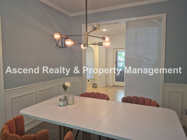 Building Photo - Outstanding 4bed+Office Bethany Area 2 Level Home Updated Throughout Available 6/22 or Sooner