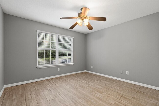 Building Photo - 7701 Timberlin Park Blvd