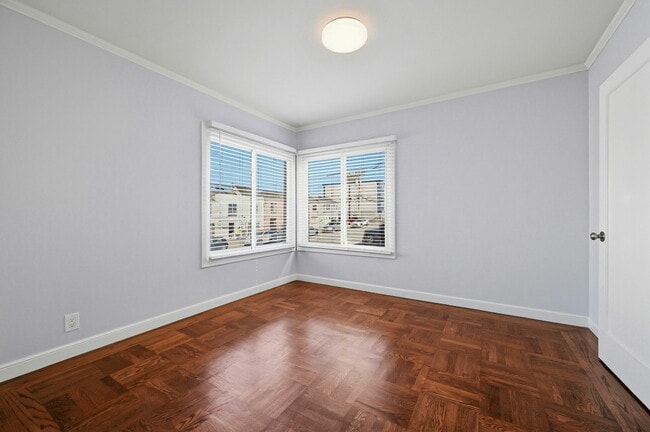 Building Photo - 4439 Kirkham St