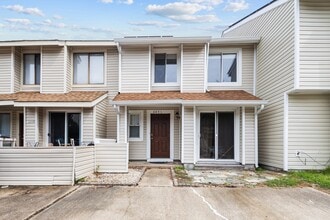 Building Photo - 3851 Chimney Creek Dr