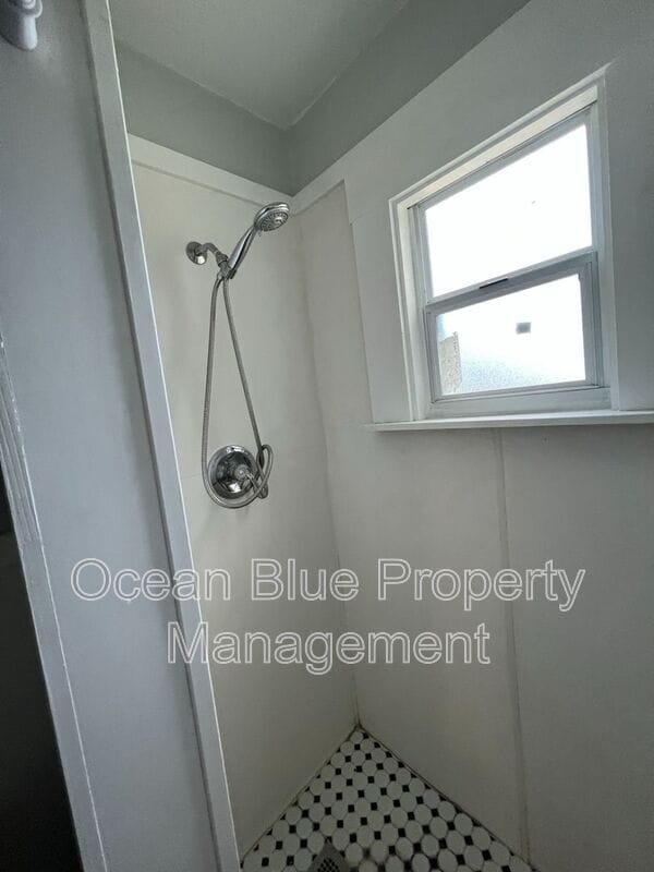 Building Photo - 3927 6th St S