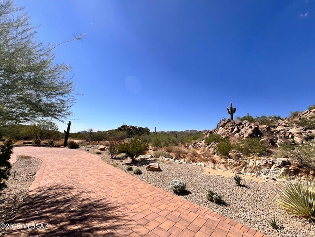 Building Photo - 14205 N Stone View Pl