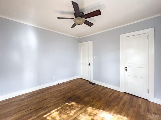 Building Photo - 10 N F St