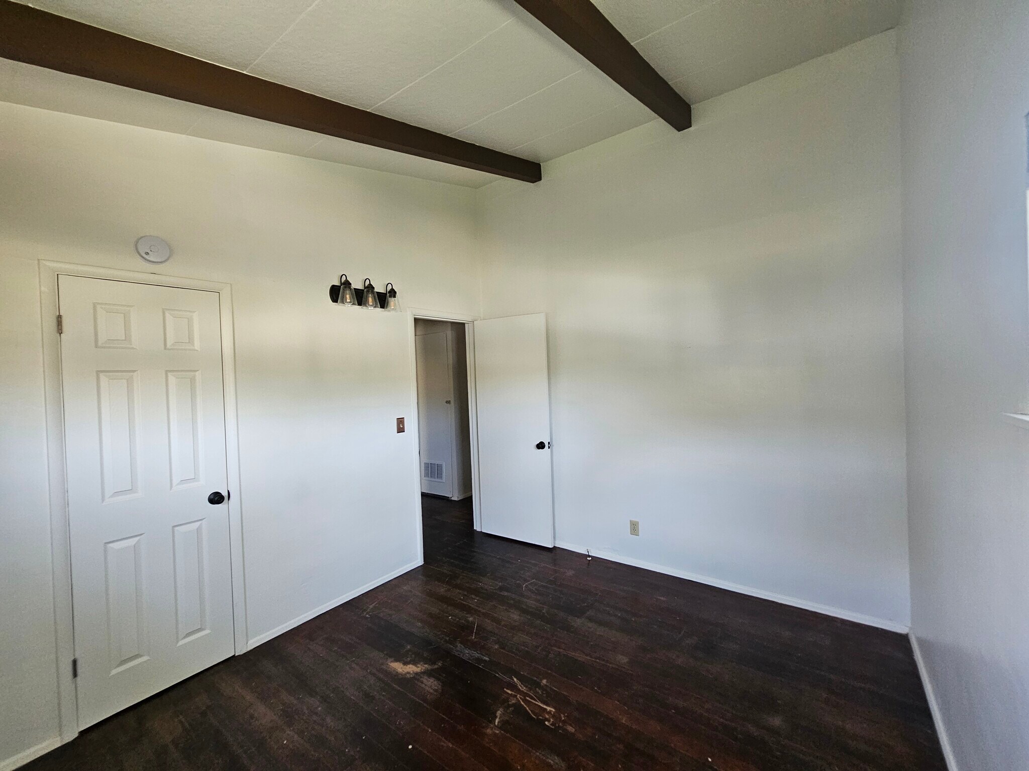 Building Photo - 228 W E St