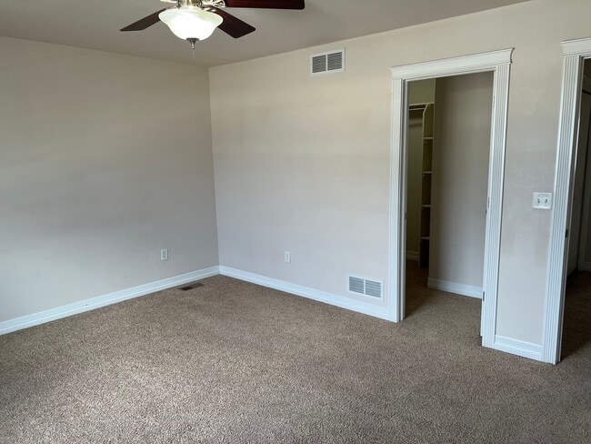 Building Photo - 4809 Garnet Way