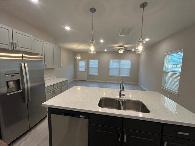 Building Photo - 1511 Revolution Way
