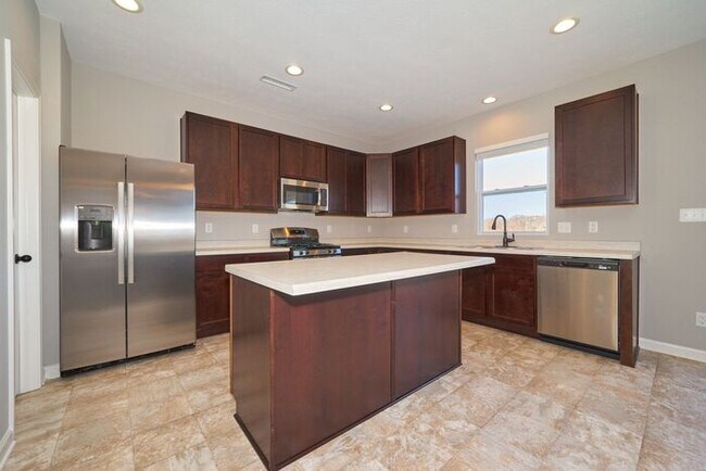 Building Photo - 4 Bedroom in Greenwood's Riley Meadows