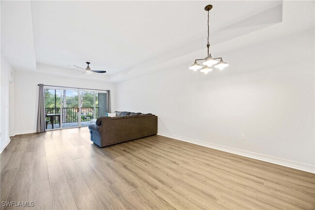 Building Photo - 7823 Regal Heron Cir
