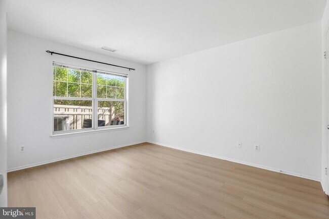 Building Photo - 1783 Jonathan Way