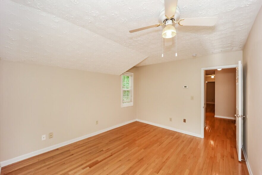 Building Photo - 114 Rubicon Rd