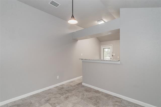 Building Photo - 2312 Shady Turf Dr