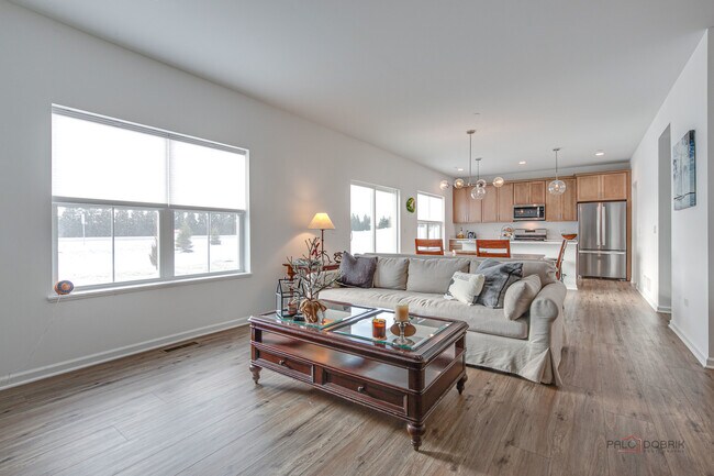 Building Photo - 2490 Olivia Ct