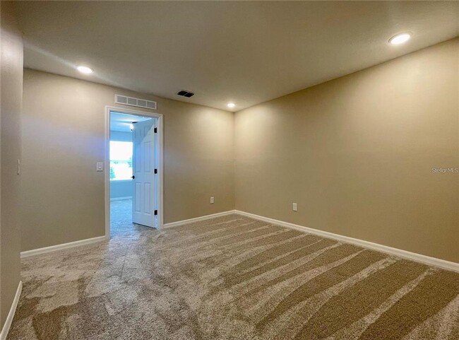 Building Photo - 2307 Garden Belle Dr