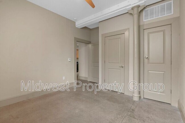 Building Photo - 4244 Chouteau Ave