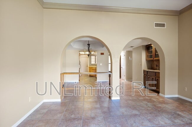 Building Photo - 6135 Crista Lynn Pl
