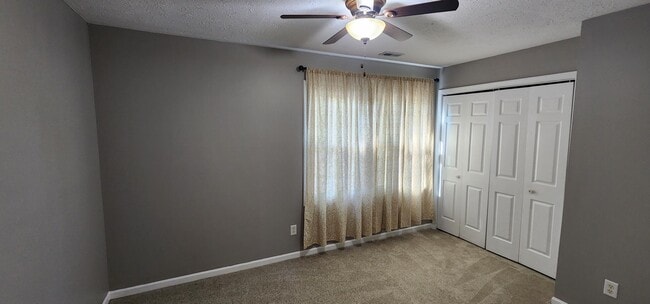 Building Photo - 6054 Southbay Dr