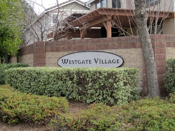 Building Photo - 111 Chimney Rock Ct