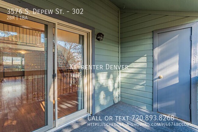 Building Photo - Spacious 2-Bedroom Condo with Loft, Firepl...