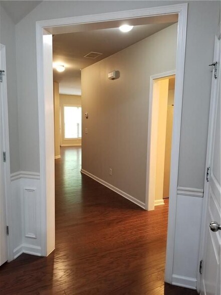 Building Photo - 5930 Vista Brook Dr
