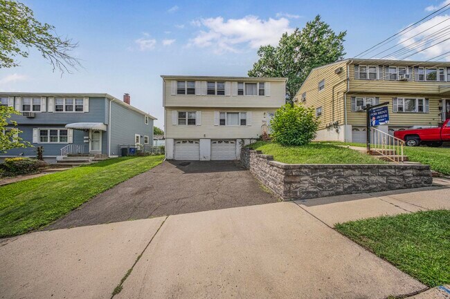 Building Photo - 420 Kipp Ave