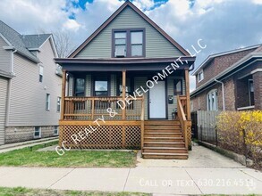 Building Photo - 5709 W Dakin St