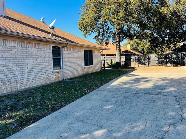Building Photo - 7759 Sable Ln