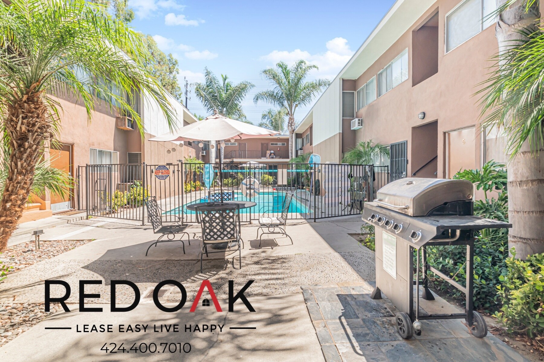 Building Photo - 15405 Vanowen St