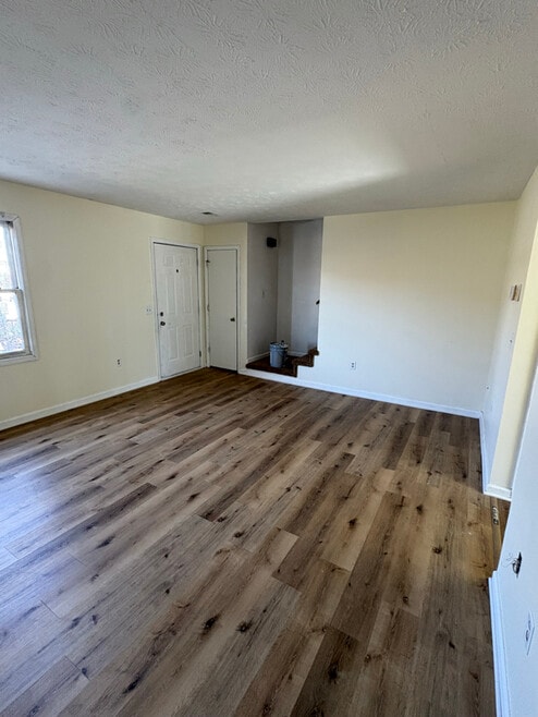 Building Photo - 304 S Keeneland Dr