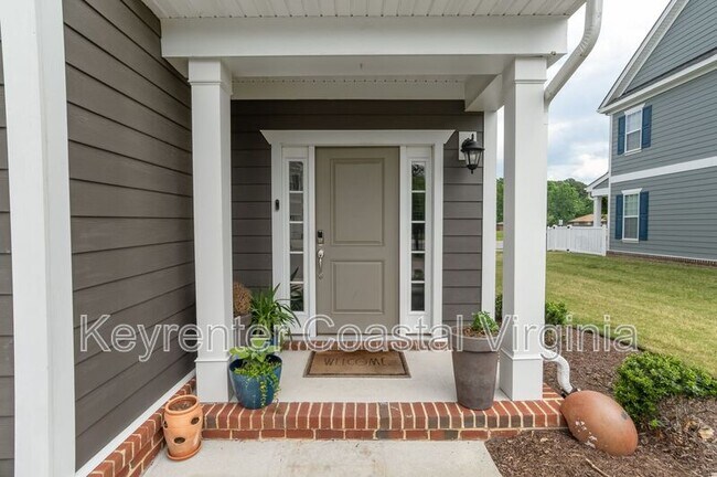 Building Photo - 2115 Belden Ave