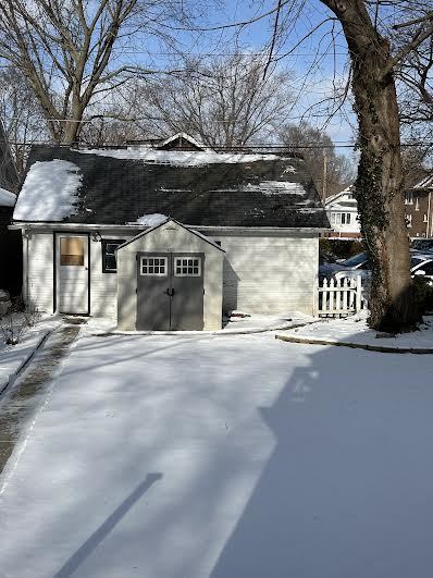 Building Photo - 404 Gillett Ave