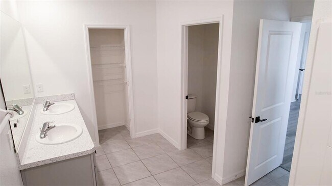 Building Photo - 34110 Jasper Stone Dr