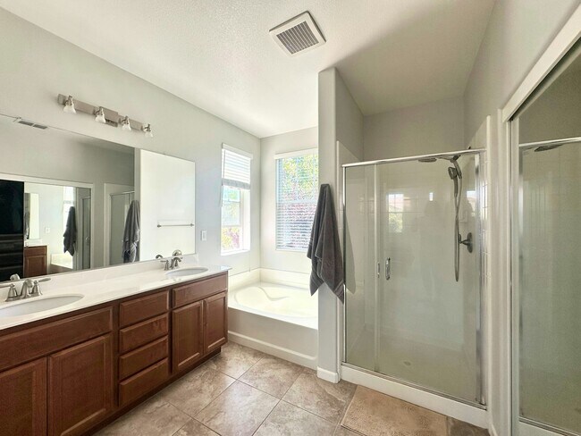 Building Photo - 3682 Verona Terrace