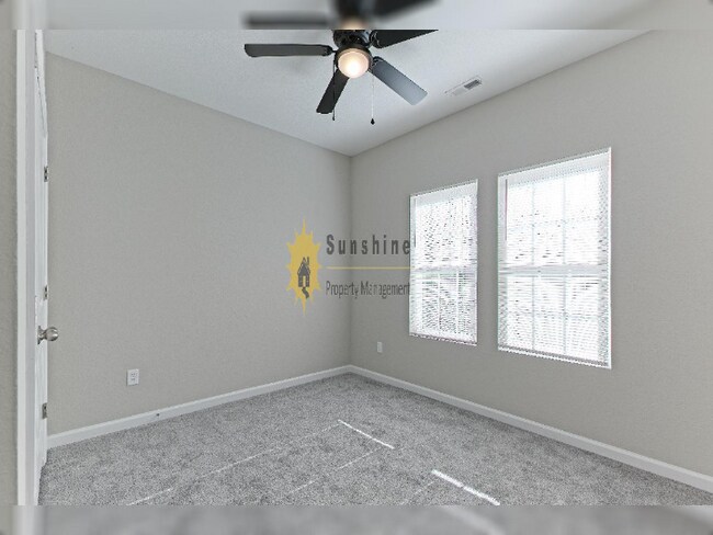 Building Photo - !!!WOW!!! Single Family home in Norfolk