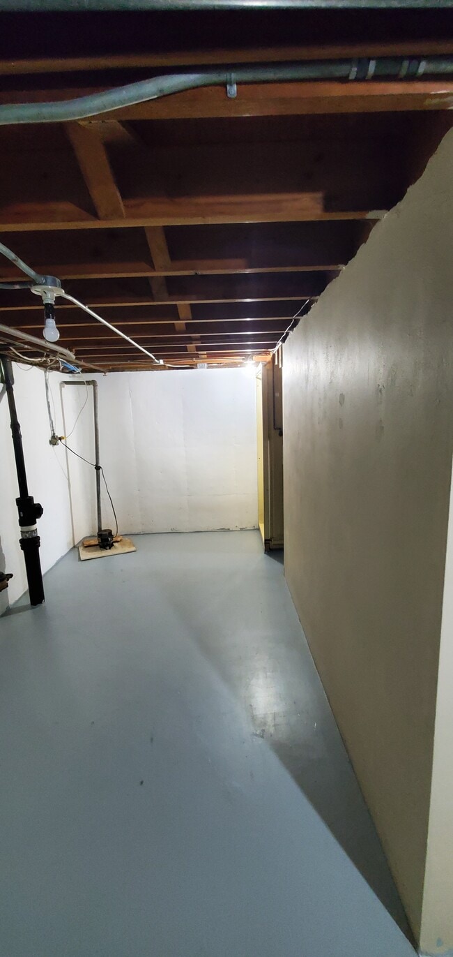 Building Photo - 1163 Higgins Ave