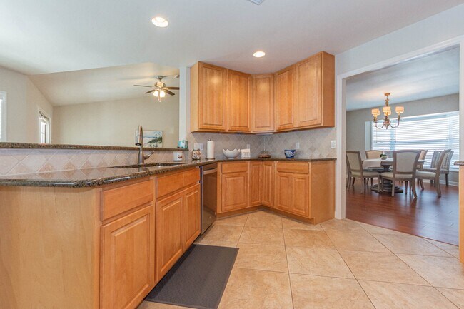Building Photo - 2225 Silver Sands Ct