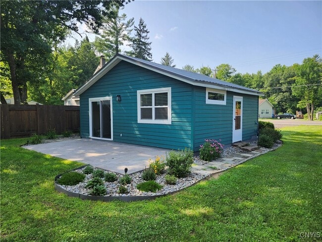 Building Photo - 1582 Chestnut Ridge Rd