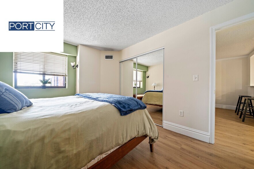 Building Photo - 15 N Beacon St