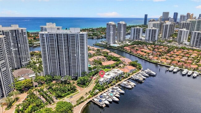 Building Photo - 3750 Yacht Club Dr