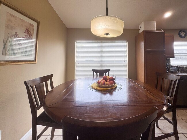 Building Photo - 3154 Samosa Hill Cir