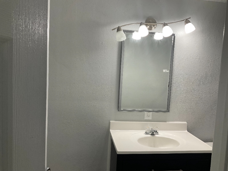 Building Photo - 13325 Elaine Rd