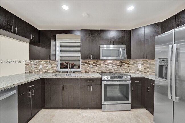 Building Photo - 949 Jade Ct