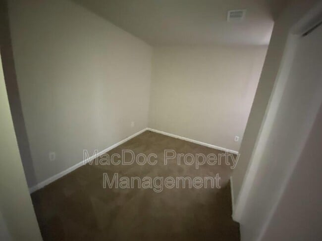 Building Photo - 265 Butler Rd