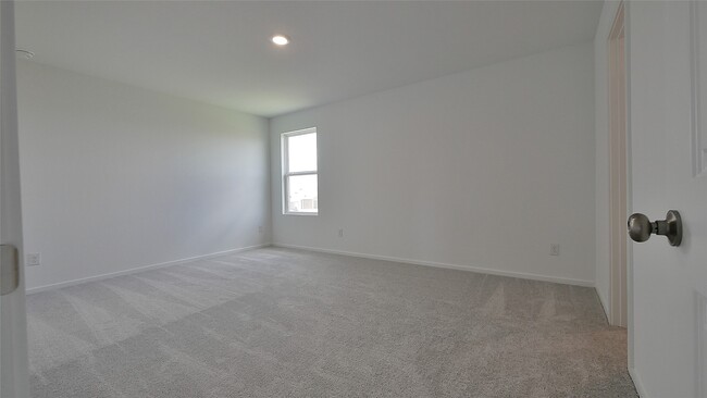 Building Photo - 26814 Feather Reed Dr