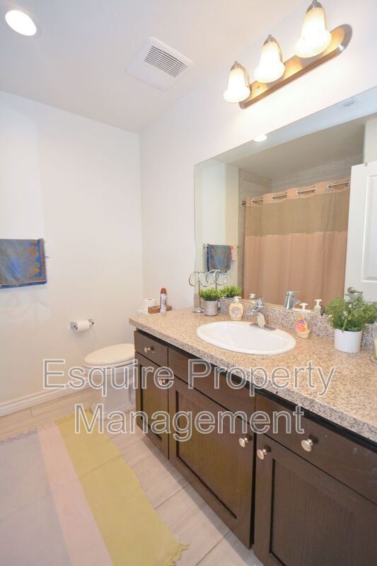 Building Photo - 328 Newbury Vista Ln