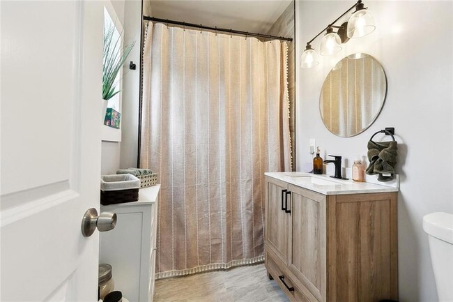 Building Photo - 4409 Annette St