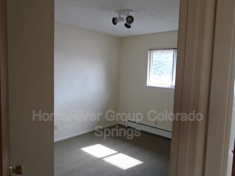 Building Photo - 3217 W Bijou St