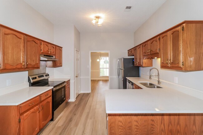 Building Photo - 7257 Nautical Cove