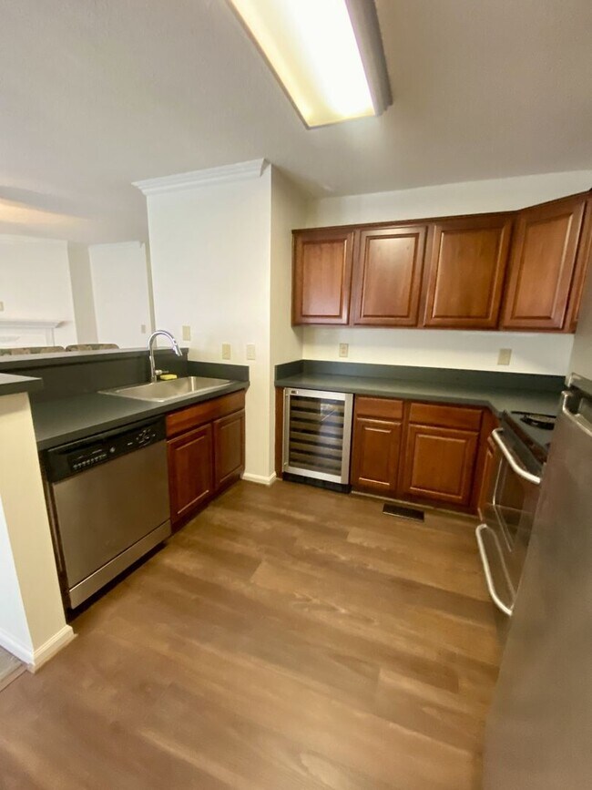 Building Photo - GHENT